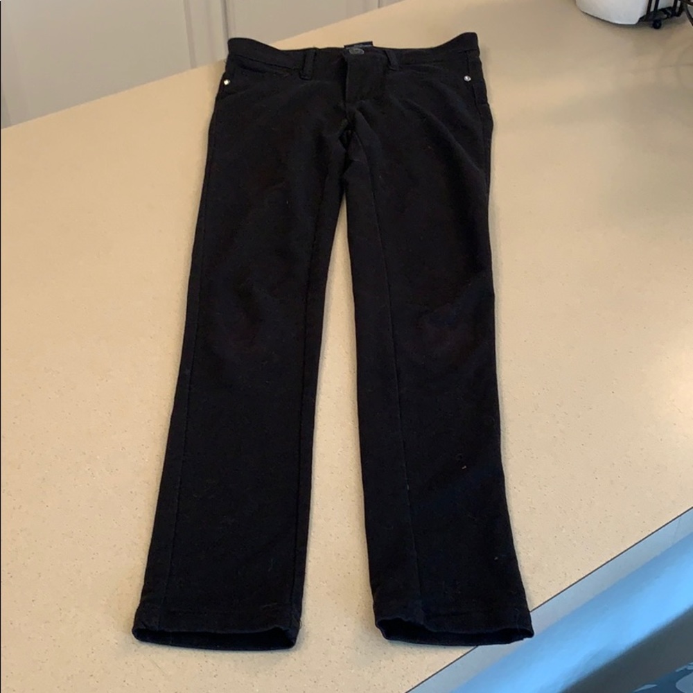 Black jeggings. Super comfy!